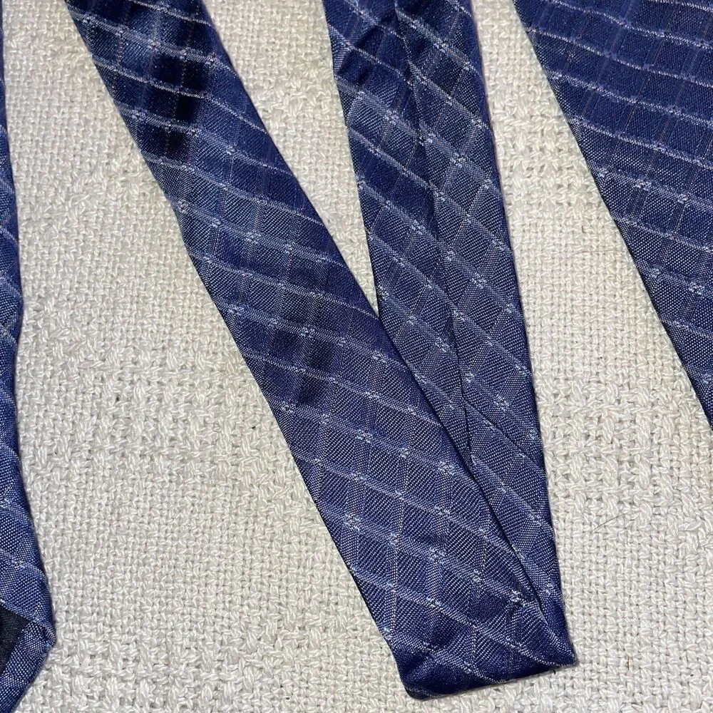 Hugo Boss Dress Tie Men’s Size 59 Long 3 Wide Blue Striped 100% Silk Italy